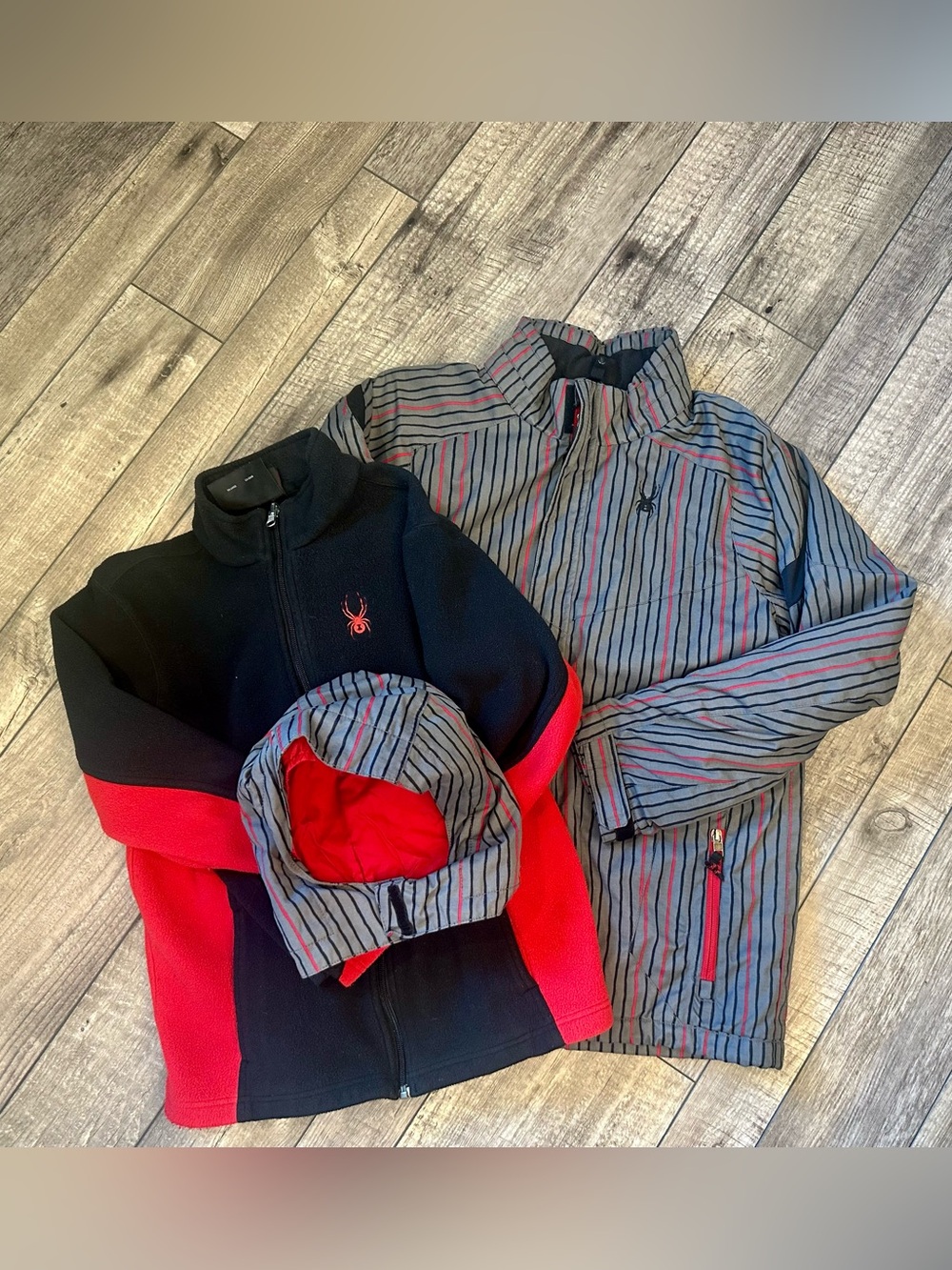 SPYDER Youth Gray Striped Hooded Jacket with Red Accents (jacket and fleece